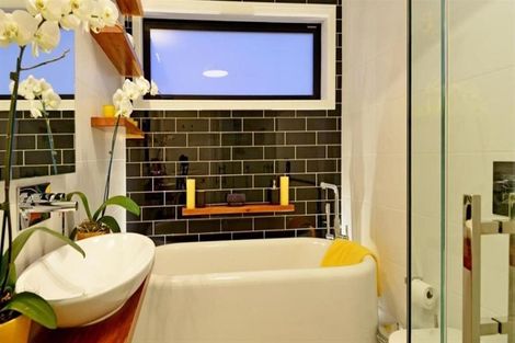 Photo of property in 1f Eversleigh Road, Belmont, Auckland, 0622