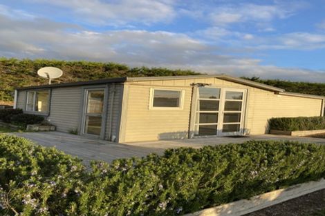 Photo of property in 175 Derham Road, Te Horo, Otaki, 5581