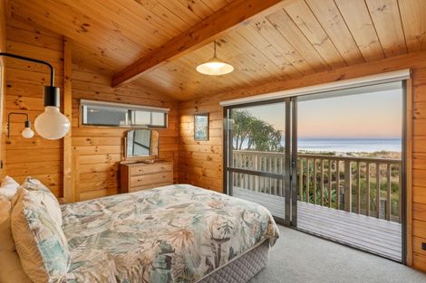 Photo of property in 165 Oceanbeach Road, Mount Maunganui, 3116