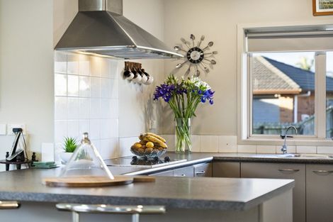 Photo of property in 16 Ploughmans Avenue, Pukekohe, 2120