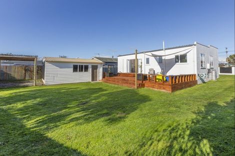 Photo of property in 3 Francis Drake Street, Waipukurau, 4200