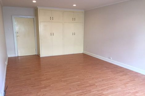 Photo of property in 2/15 Memorial Avenue, Ilam, Christchurch, 8053