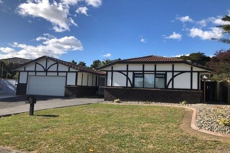 Photo of property in 15 Charles Prevost Drive, The Gardens, Auckland, 2105