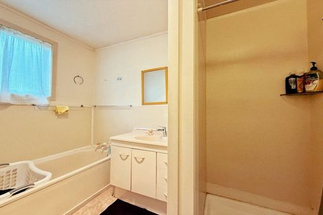 Photo of property in 63 Tiverton Road, Avondale, Auckland, 0600