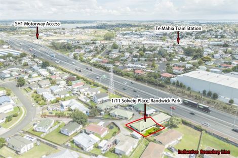 Photo of property in 1/11 Solveig Place, Randwick Park, Auckland, 2105