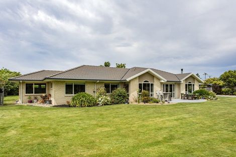 Photo of property in 2 Willowside Place, Amberley, 7410