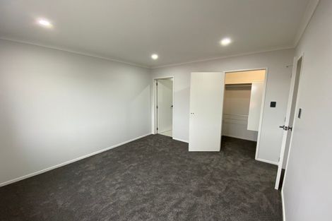 Photo of property in 2/72 Howe Street, Howick, Auckland, 2014