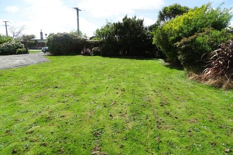 Photo of property in 40 Kilmarnock Street, Wallacetown, 9816