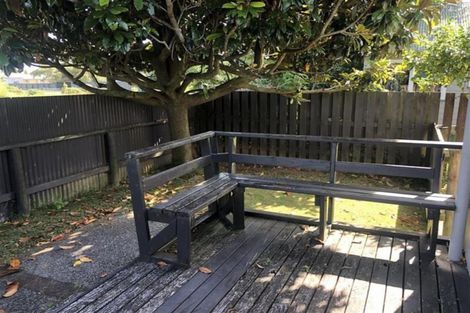 Photo of property in 45a Sutton Crescent, Papakura, 2110