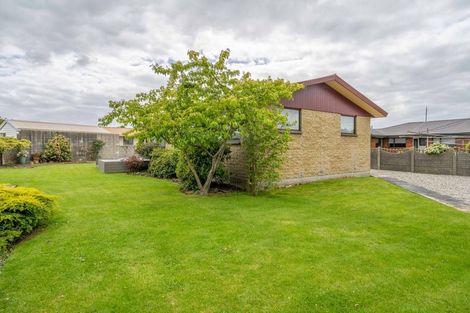 Photo of property in 12 Merlin Place, Gore, 9710