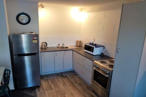 Photo of property in 3h Mountain Road, Mount Wellington, Auckland, 1060