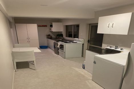 Photo of property in 36 Glenmore Road, Sunnyhills, Auckland, 2010