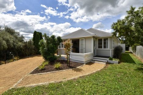 Photo of property in 37 Lincoln Road, Carterton, 5713