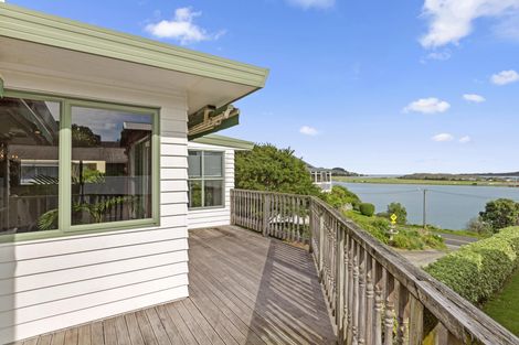 Photo of property in 30a Wainui Road, Raglan, 3225
