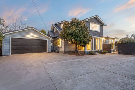 Photo of property in 3 Strowan Road, Strowan, Christchurch, 8052