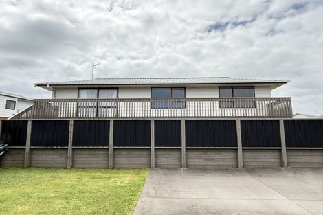 Photo of property in 18 Aratapu Street, Waitara, 4320
