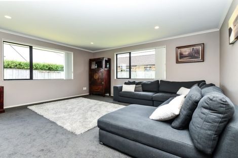 Photo of property in 158 Saint James Drive, Huntington, Hamilton, 3210