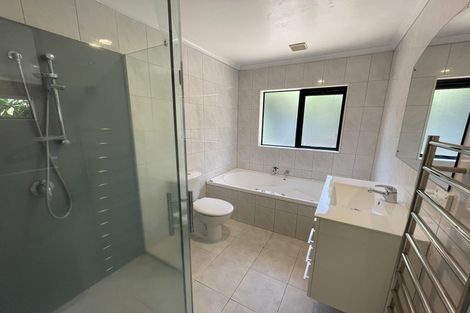 Photo of property in 26 Ballymore Drive, Pinehill, Auckland, 0632