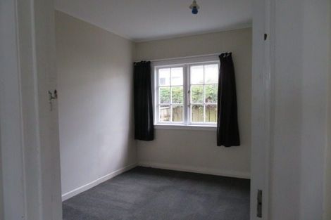 Photo of property in 106a Randwick Road, Moera, Lower Hutt, 5010