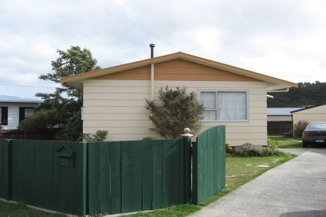 Photo of property in 25 Belgrave Street, Wainuiomata, Lower Hutt, 5014