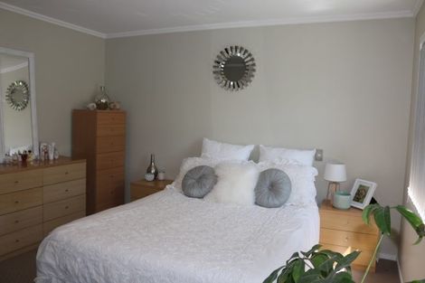 Photo of property in 65a Rosalie Terrace, Kelvin Grove, Palmerston North, 4414