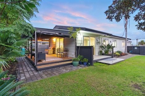 Photo of property in 2 Kirkpatrick Place, Papamoa Beach, Papamoa, 3118