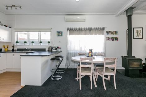 Photo of property in 109 Milton Road, Bluff Hill, Napier, 4110