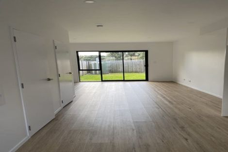 Photo of property in 7 Eileen Newey Place, Henderson, Auckland, 0612