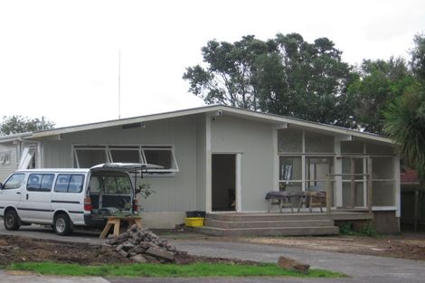 Photo of property in 11 Orchid Place, Te Atatu South, Auckland, 0610