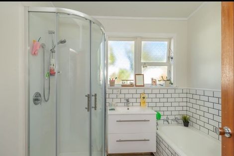 Photo of property in 8 Royal Place, Levin, 5510