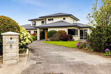 Photo of property in 8 Edna Wills Place, Hawera, 4610