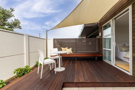 Photo of property in 190d Charles Street, Westshore, Napier, 4110