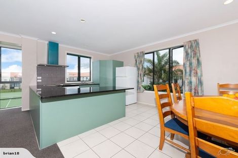 Photo of property in Tuscany Towers, 84/1 Ambrico Place, New Lynn, Auckland, 0600