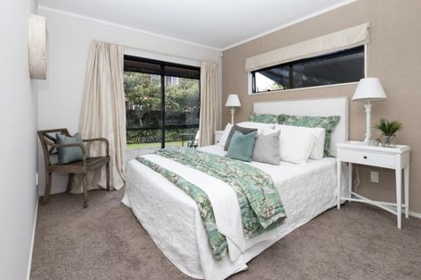 Photo of property in 7 Robina Court, Burswood, Auckland, 2013