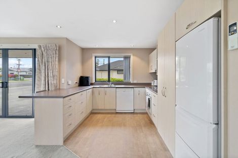 Photo of property in 2b Irving Street, Gore, 9710