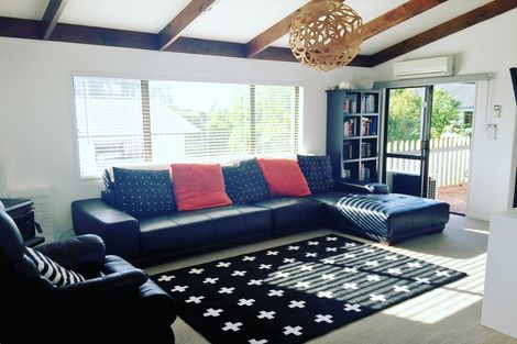 Photo of property in 2/13 Gibraltar Street, Howick, Auckland, 2014