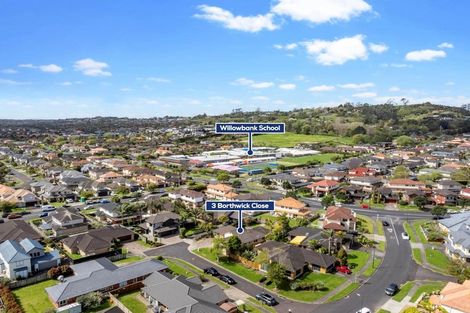 Photo of property in 3 Borthwick Close, Flat Bush, Auckland, 2016