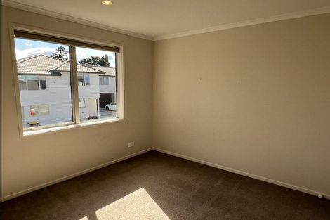 Photo of property in 20 Akeake Lane, Manurewa, Auckland, 2102