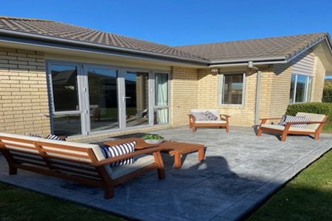 Photo of property in 15 Pukeko Place, Rangiora, 7400