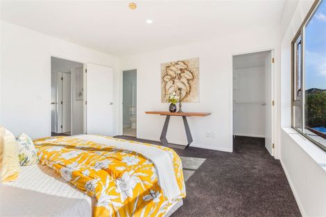 Photo of property in 4/23 Charlenne Close, Ranui, Auckland, 0612