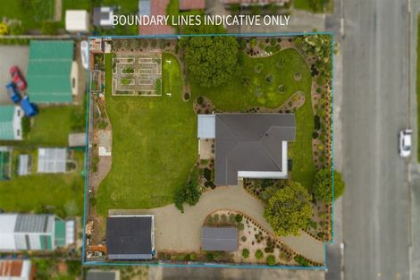 Photo of property in 43 Rhodes Street, Waimate, 7924