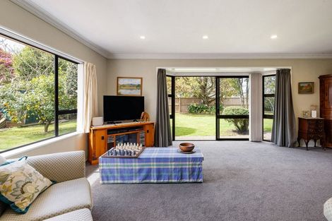 Photo of property in 251 Shakespeare Street, Leamington, Cambridge, 3432