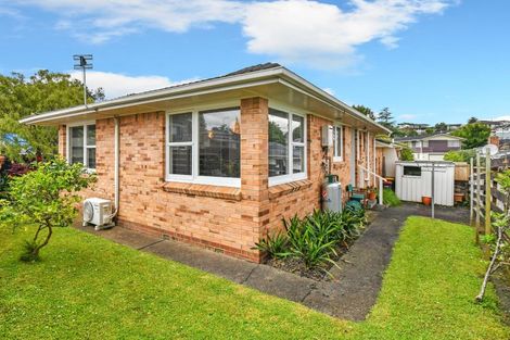 Photo of property in 2/3 Opal Avenue, Pakuranga, Auckland, 2010