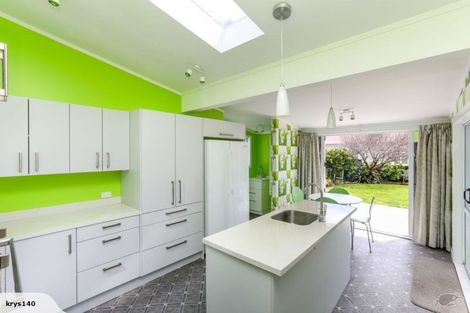 Photo of property in 60 Tukapa Street, Westown, New Plymouth, 4310