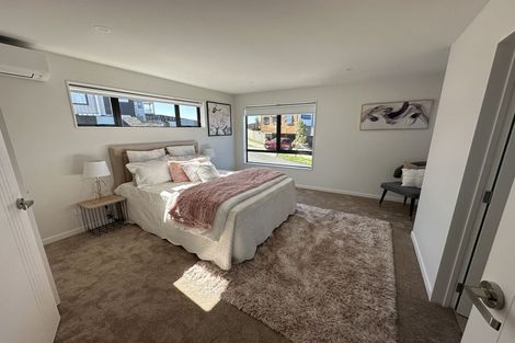 Photo of property in 28 Baumea Rise, Massey, Auckland, 0614