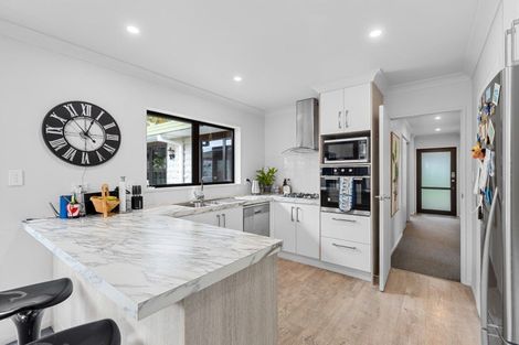 Photo of property in 1 Tern Place, Hokowhitu, Palmerston North, 4410