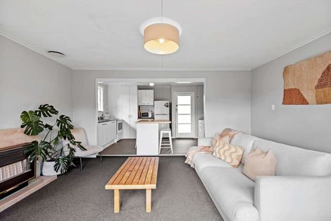 Photo of property in 93 Purnell Street, College Estate, Whanganui, 4500