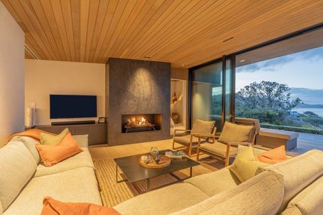 Photo of property in 4 Margaret Place, Hahei, Whitianga, 3591