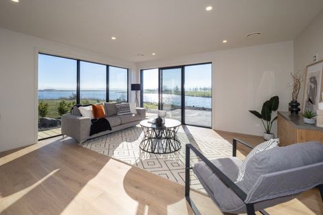 Photo of property in 203 Lake Hood Drive, Huntingdon, Ashburton, 7774