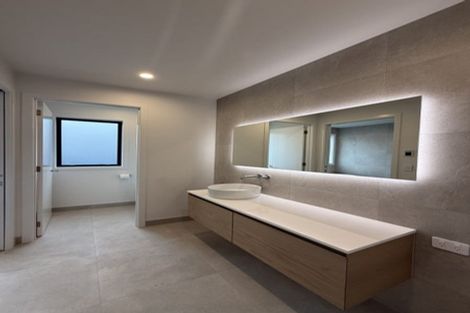 Photo of property in 14 Hugo Shaw Drive, Cambridge, 3434